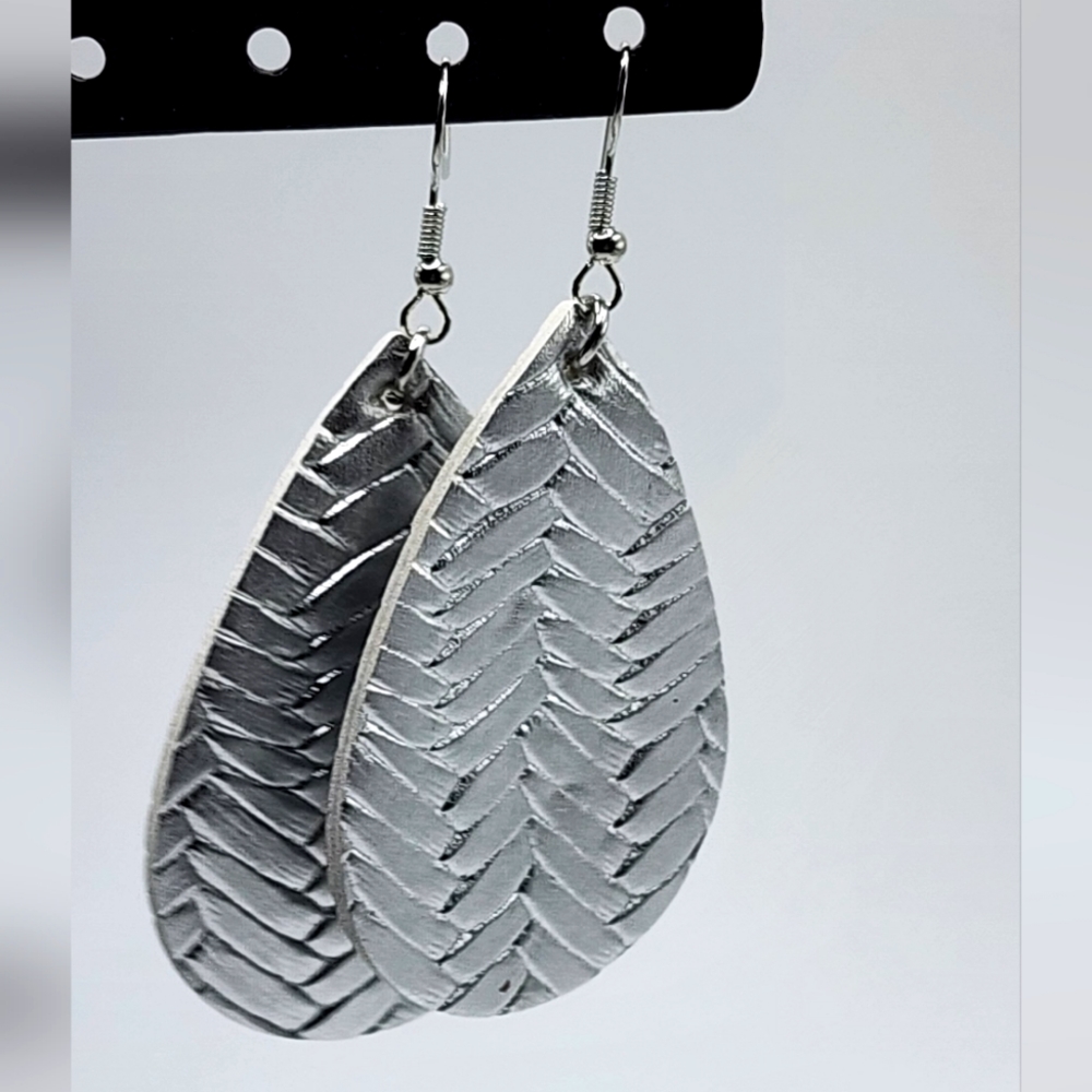 Silver Leather Leaf Earrings 45002-123